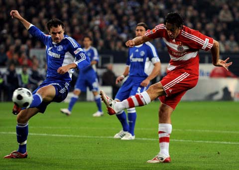 发激烈竞争 发激烈竞争